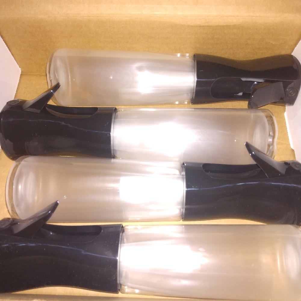 ONE BOX ...4 Handheld Fogging spray bottles
